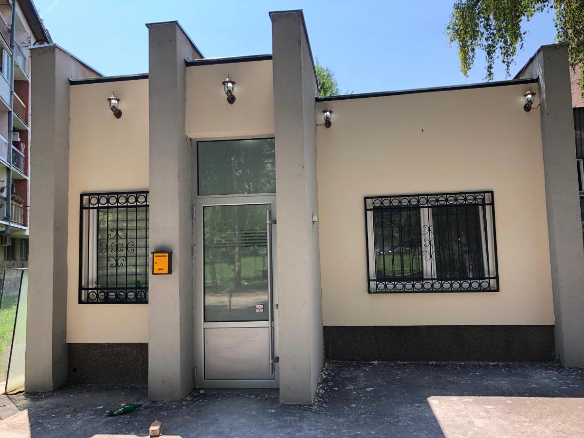 Pančevo Apartment Tesla מראה חיצוני תמונה