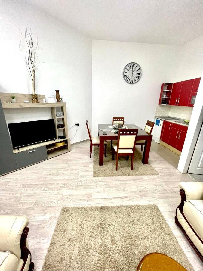 Pančevo Apartment Tesla מראה חיצוני תמונה